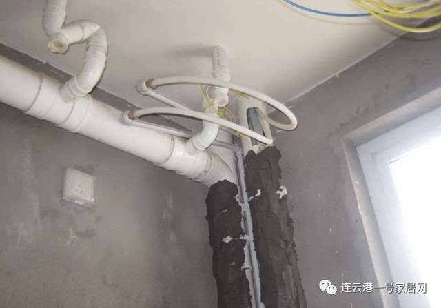 九游体育施工水平标高_水平定向钻施工定额_照明工程镀锌圆钢水平接地极施工照片