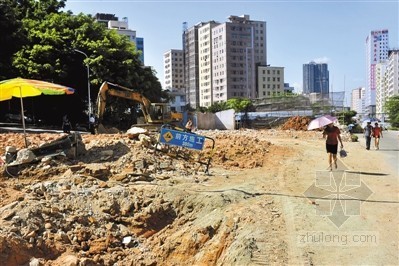 深圳部分道路因天价拆补款成“蜗牛”工程 竣工无期 