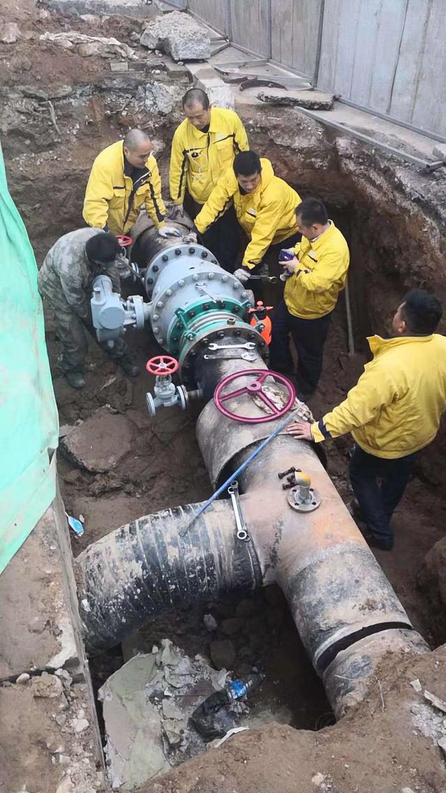 新春走基层----早圆地铁梦.奋战洛阳地铁1号线解放站施工现场