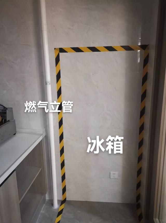 阳台通风窗户九游体育效果图_半截阳台窗户怎么九游体育_阳台窗户九游体育效果图